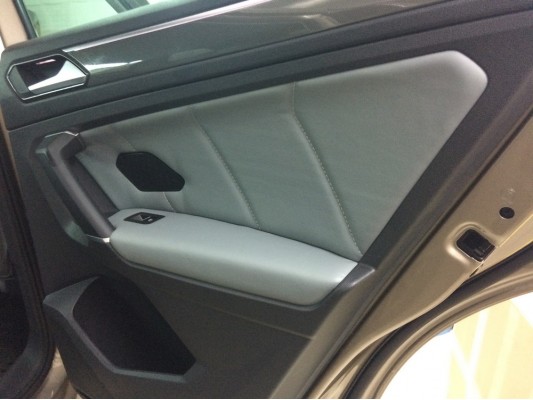 Перетяжка дверных карт Перетяжка дверных карт